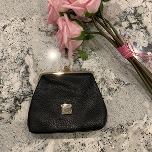 Dooney & Bourke black clutch coin purse